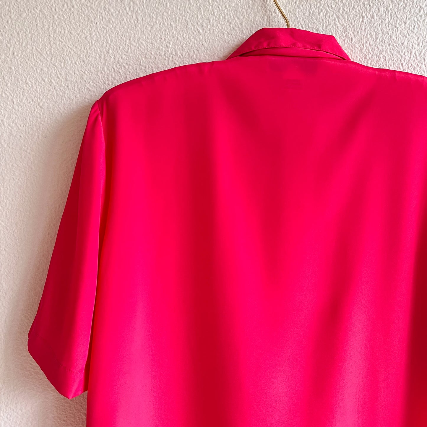 1980s Hot Pink Short Sleeve Blouse (M/L)
