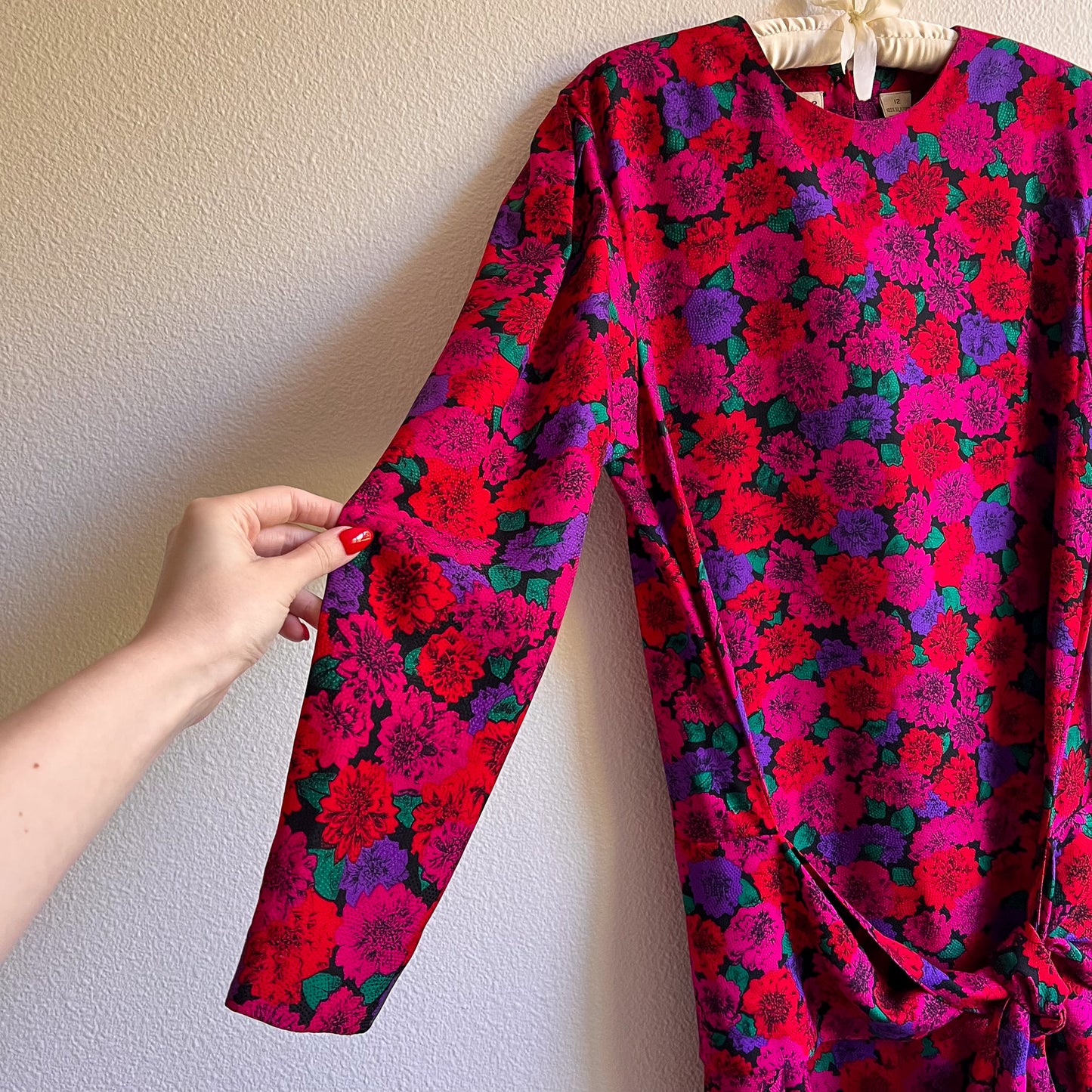 Beautiful 1980s Jewel-Toned Chrysanthemums Silk Dress (L/XL)