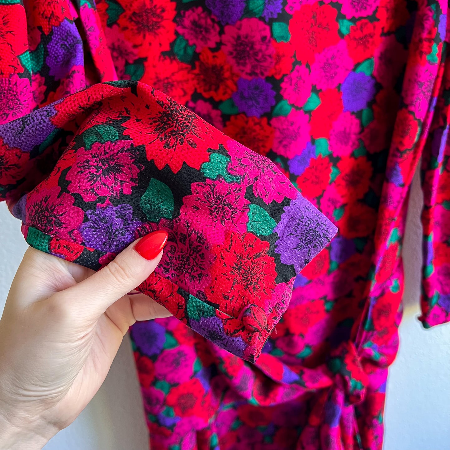 Beautiful 1980s Jewel-Toned Chrysanthemums Silk Dress (L/XL)