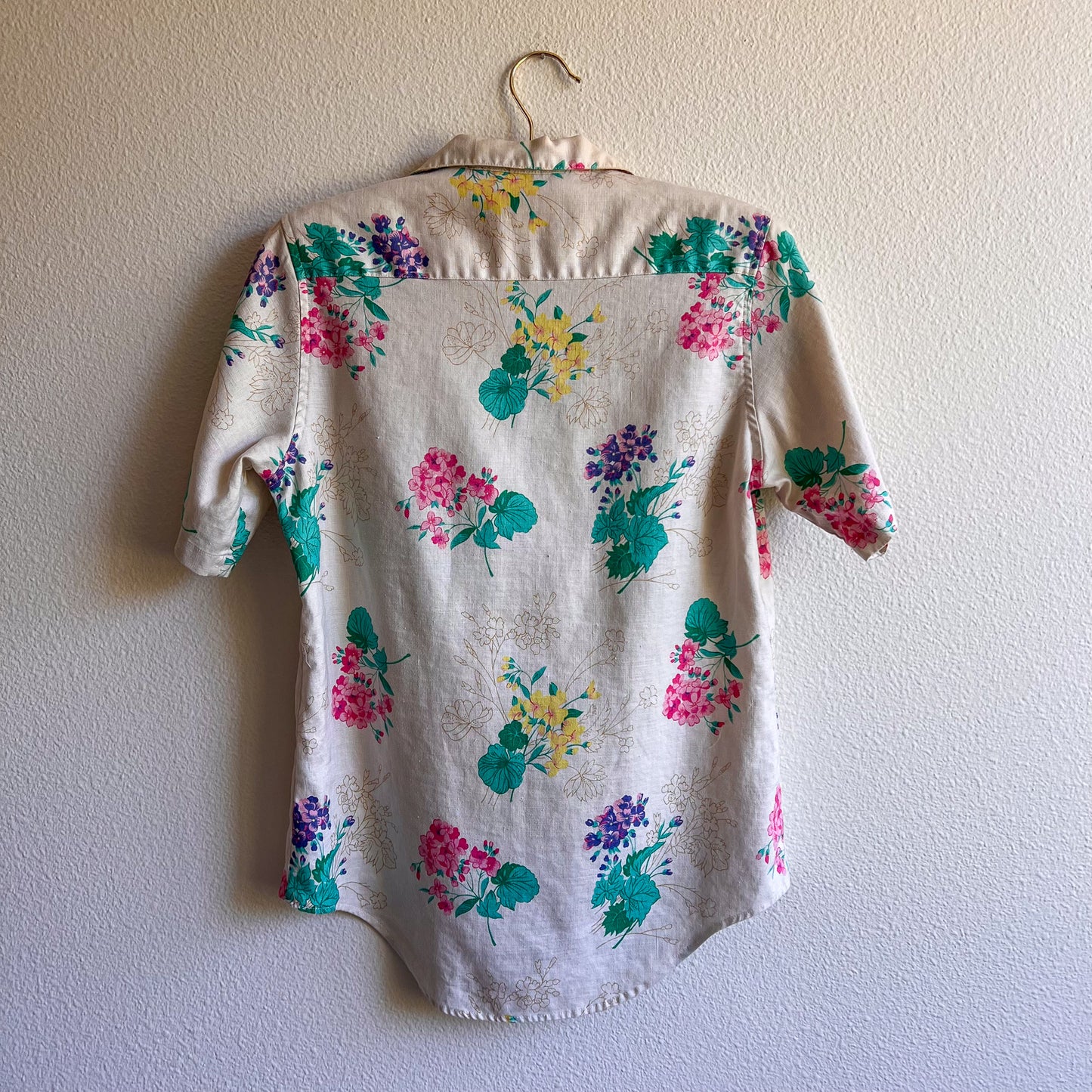 1980s Linen Button-Down With Summer Floral Print (S/M)