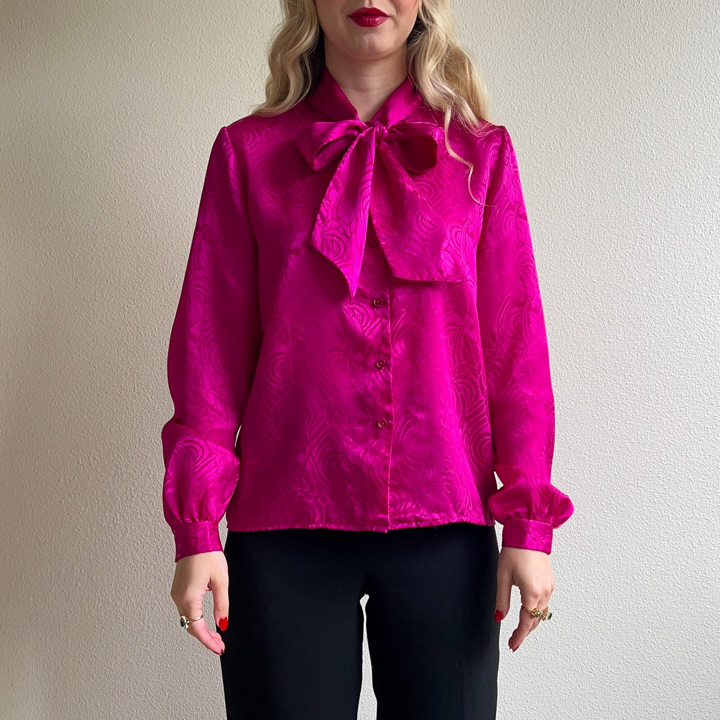 1980s Magenta Satin Blouse With Pussy Bow (M/L)