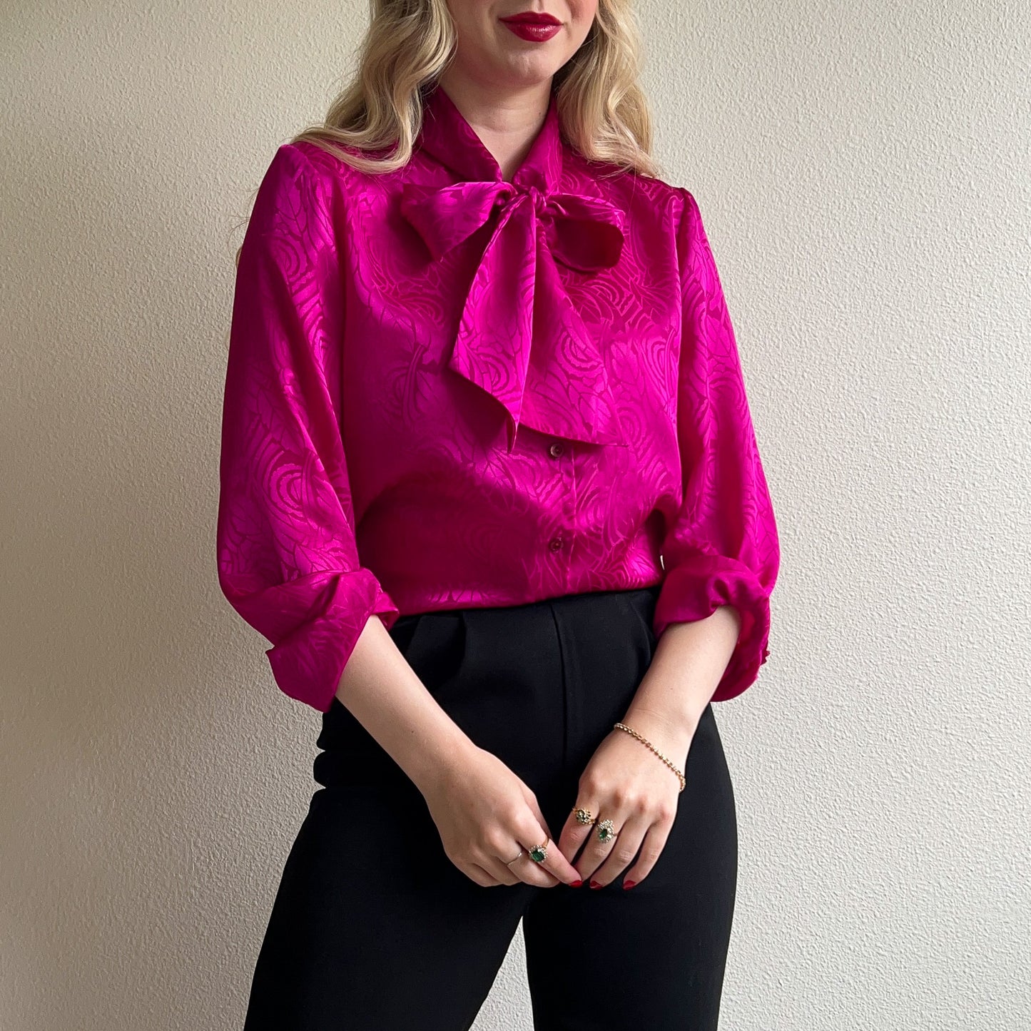 1980s Magenta Satin Blouse With Pussy Bow (M/L)