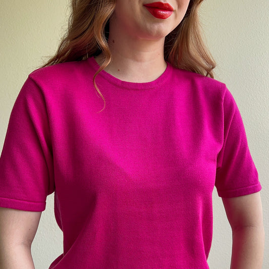 1980s Short Sleeve Magenta Sweater (S/M)