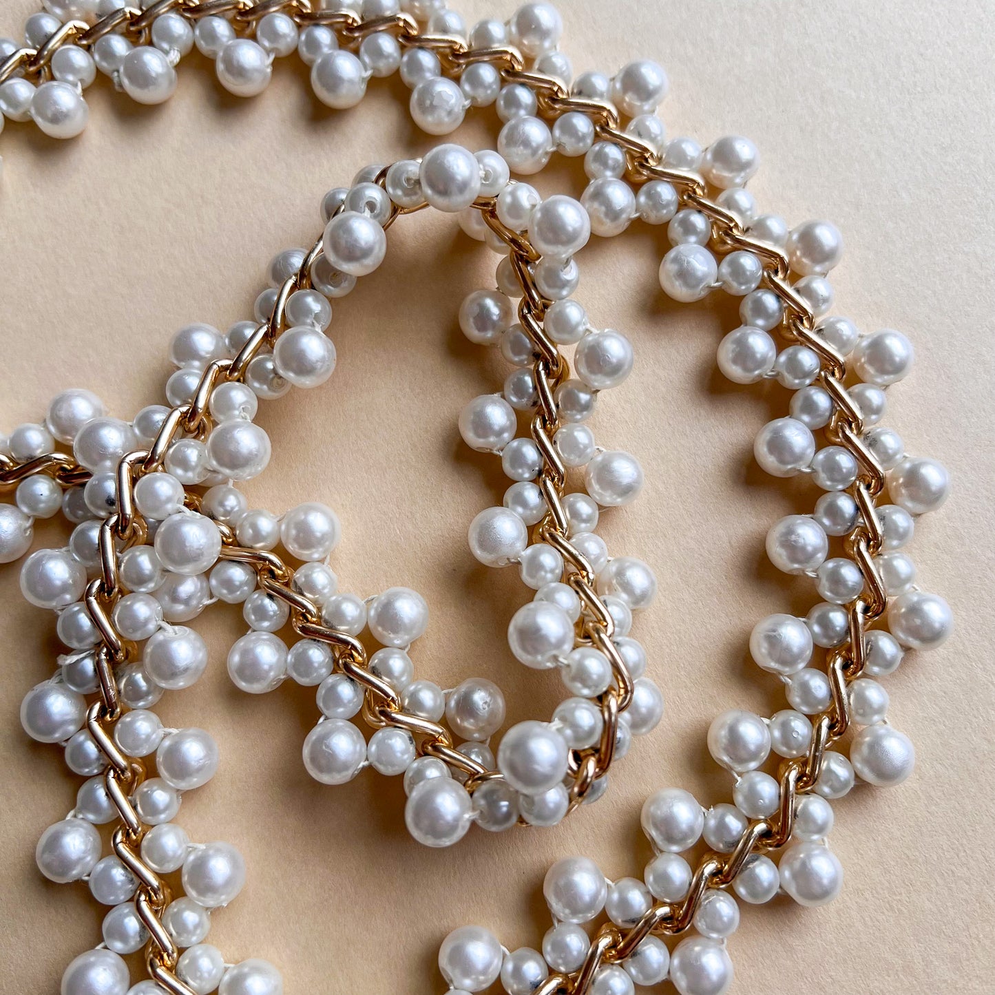 Stunning 1980s Faux Pearls Belt (M/L)