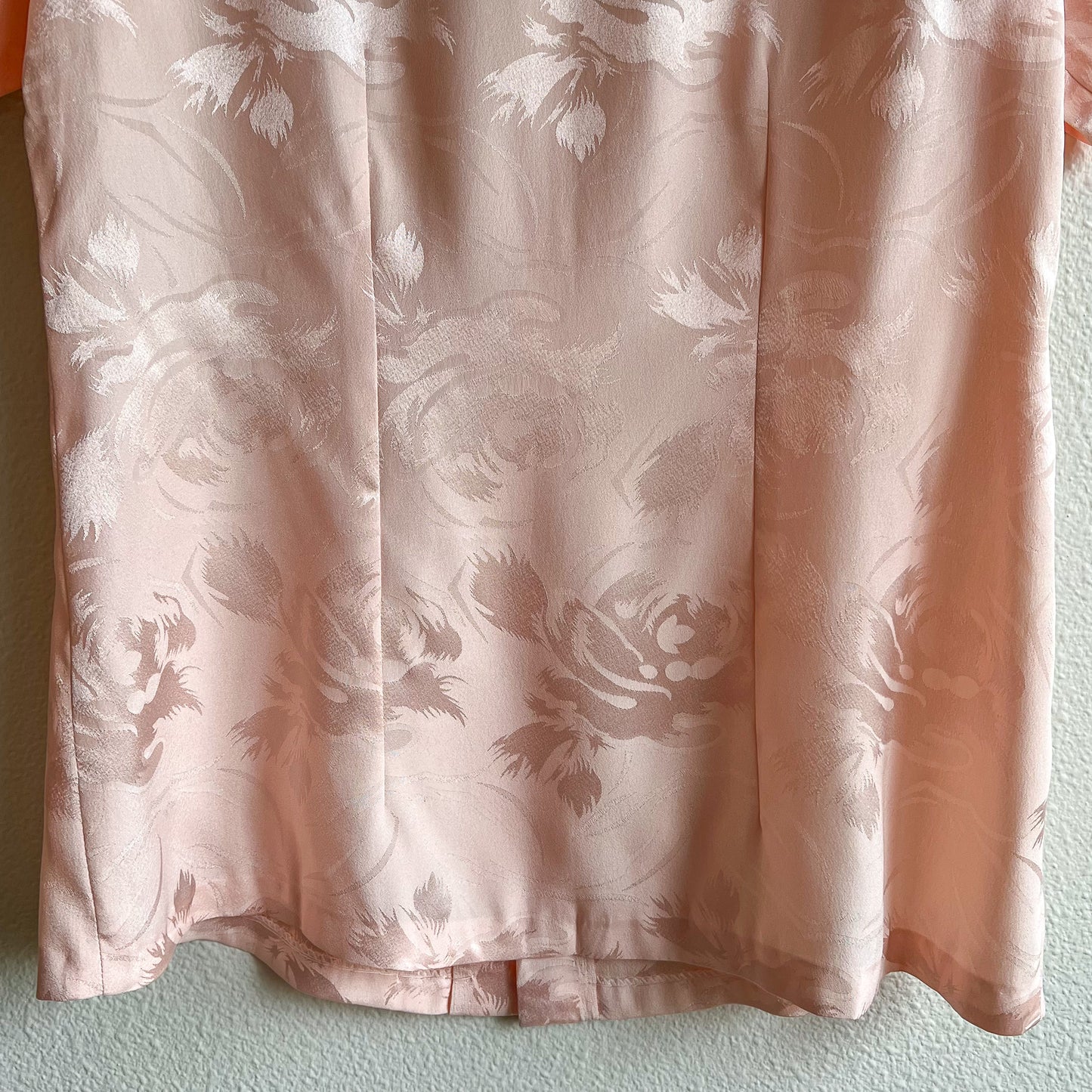 1980s Pink Silk Jacquard Short Sleeve Blouse (S/M)
