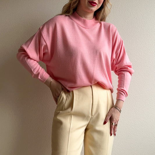 Super Soft 1980s Pink Mockneck Sweater (L/XL)