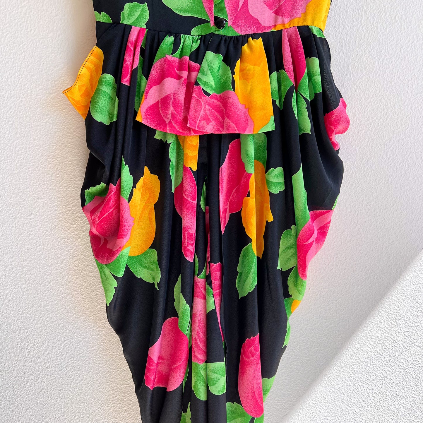Gorgeous 1980s Pink and Yellow Roses Cocktail Dress (S/M)