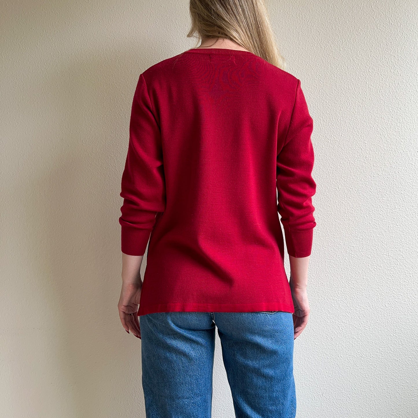 1980s Red Sweater With Cityscape Embroidery (M/L)