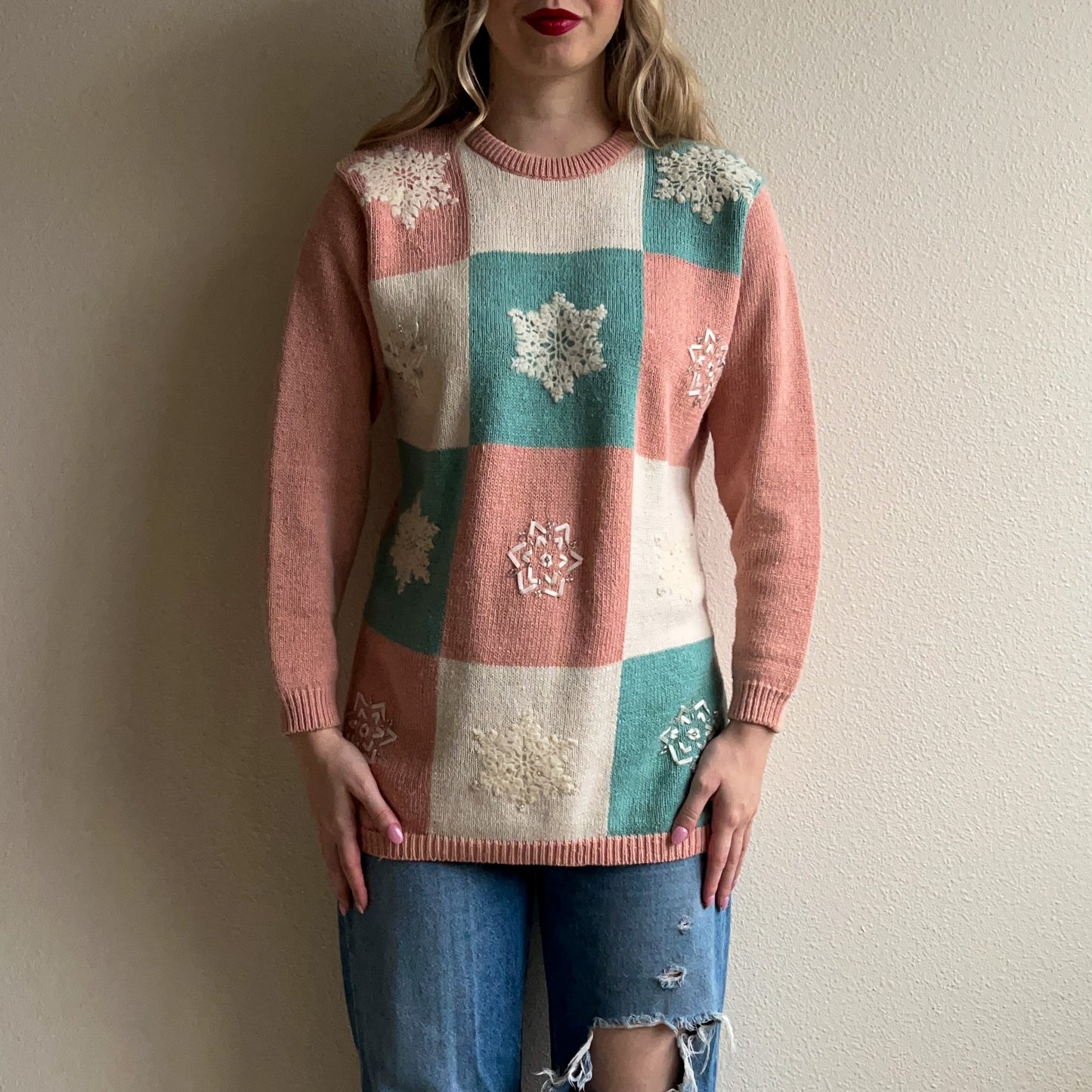 1980s Pink and White Snowflake Sweater (S/M)
