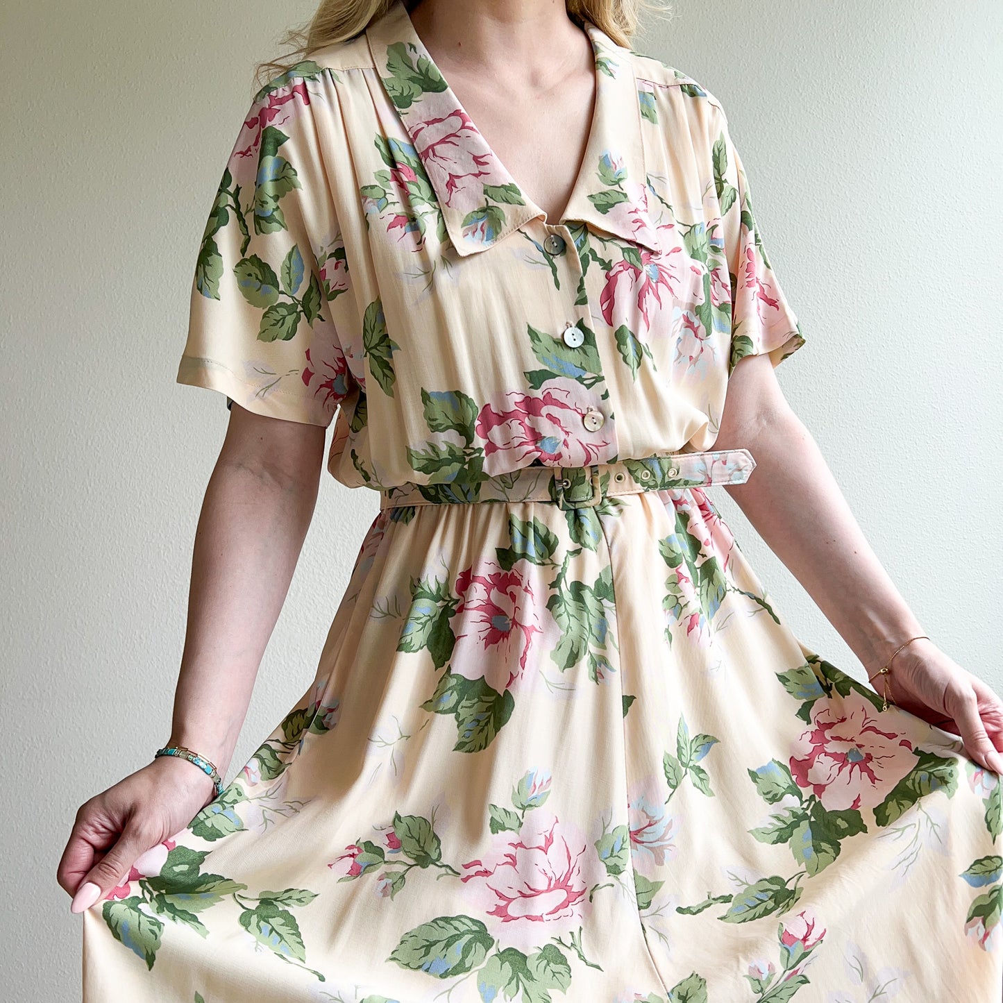 1980s Spring Florals Midi Dress With Belt (S/M)