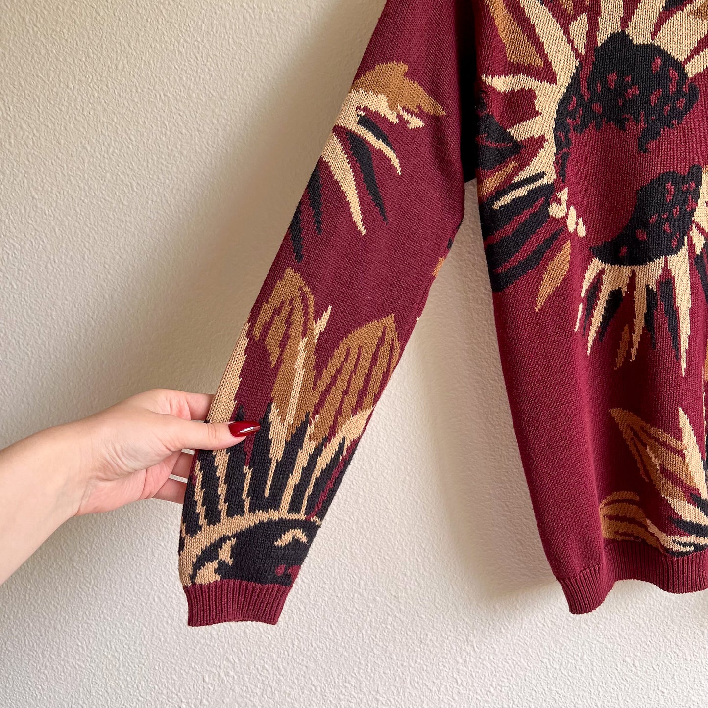 1980s Burgundy Sweater With Sunflower Pattern (M/L)