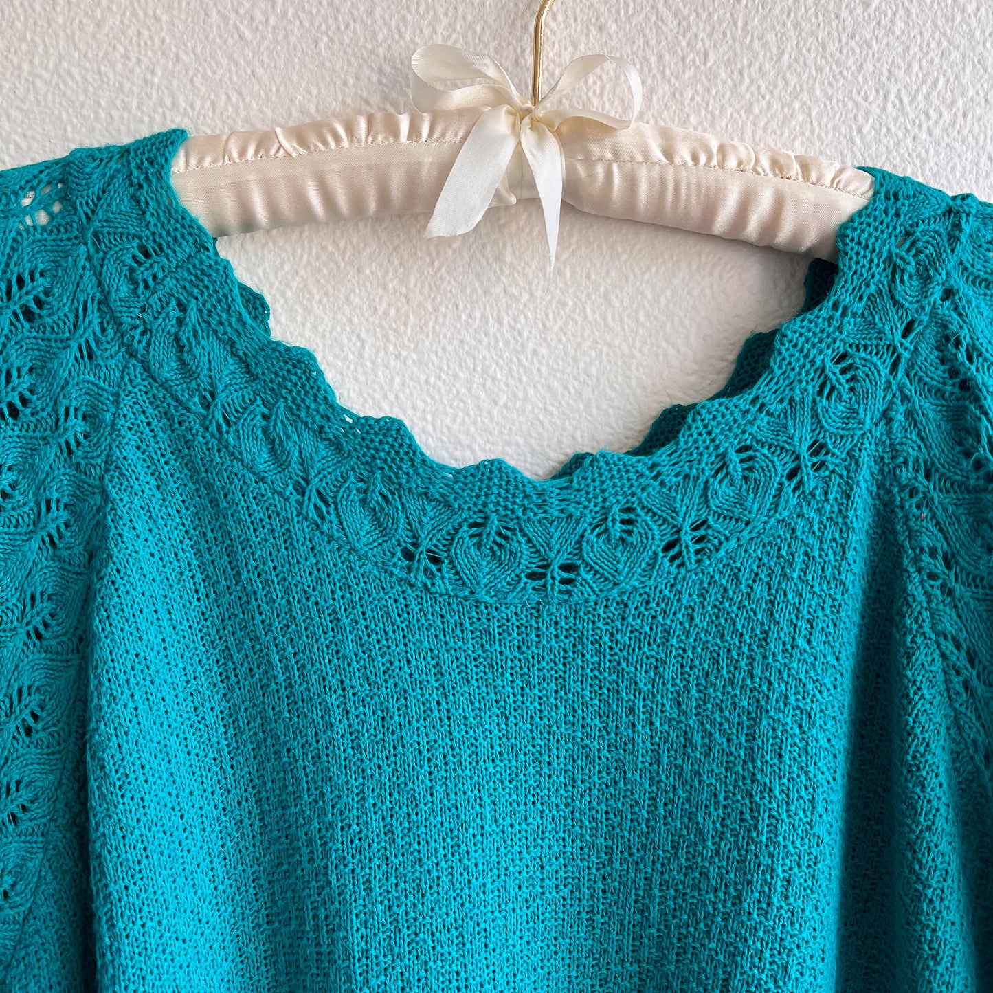1980s Teal Short Sleeve Sweater With Crochet Details (L/XL)