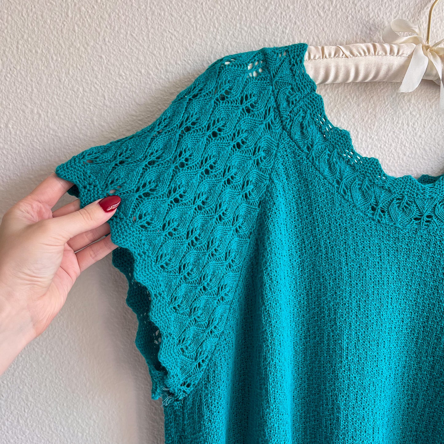 1980s Teal Short Sleeve Sweater With Crochet Details (L/XL)