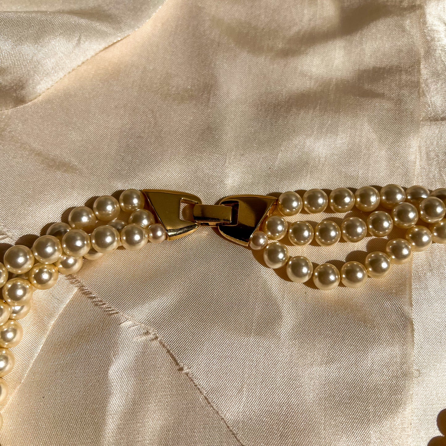 Stunning 1980s Triple-Strand Pearl Collar Necklace
