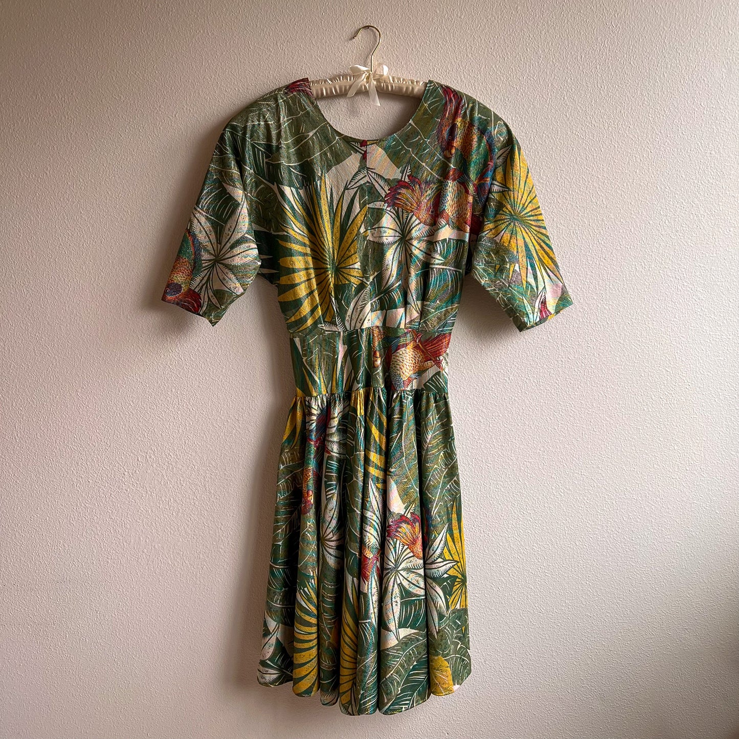 1980s Tropical Bird Print Dress With Metallic Threads (L)