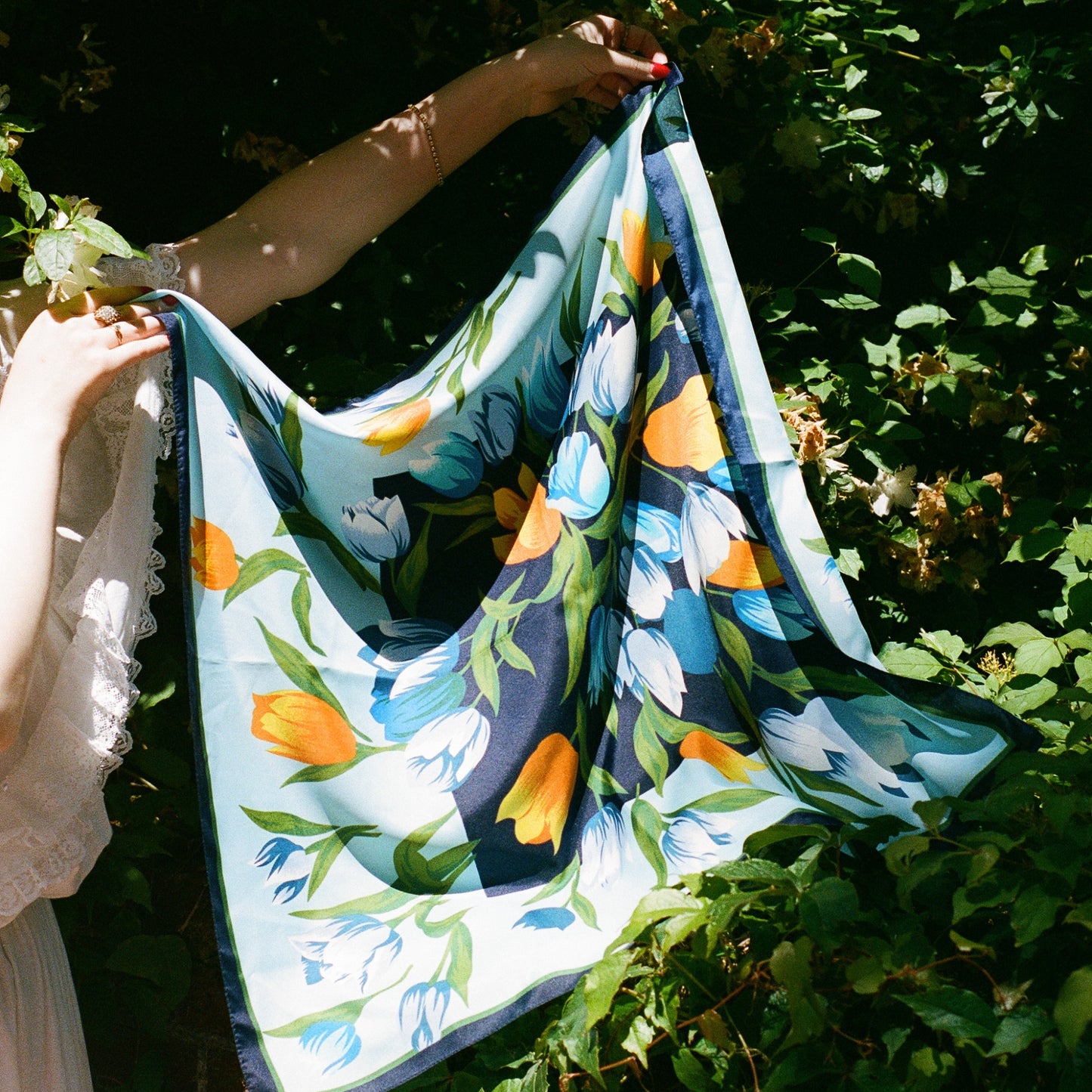 1980s Blue and Orange Tulips Scarf