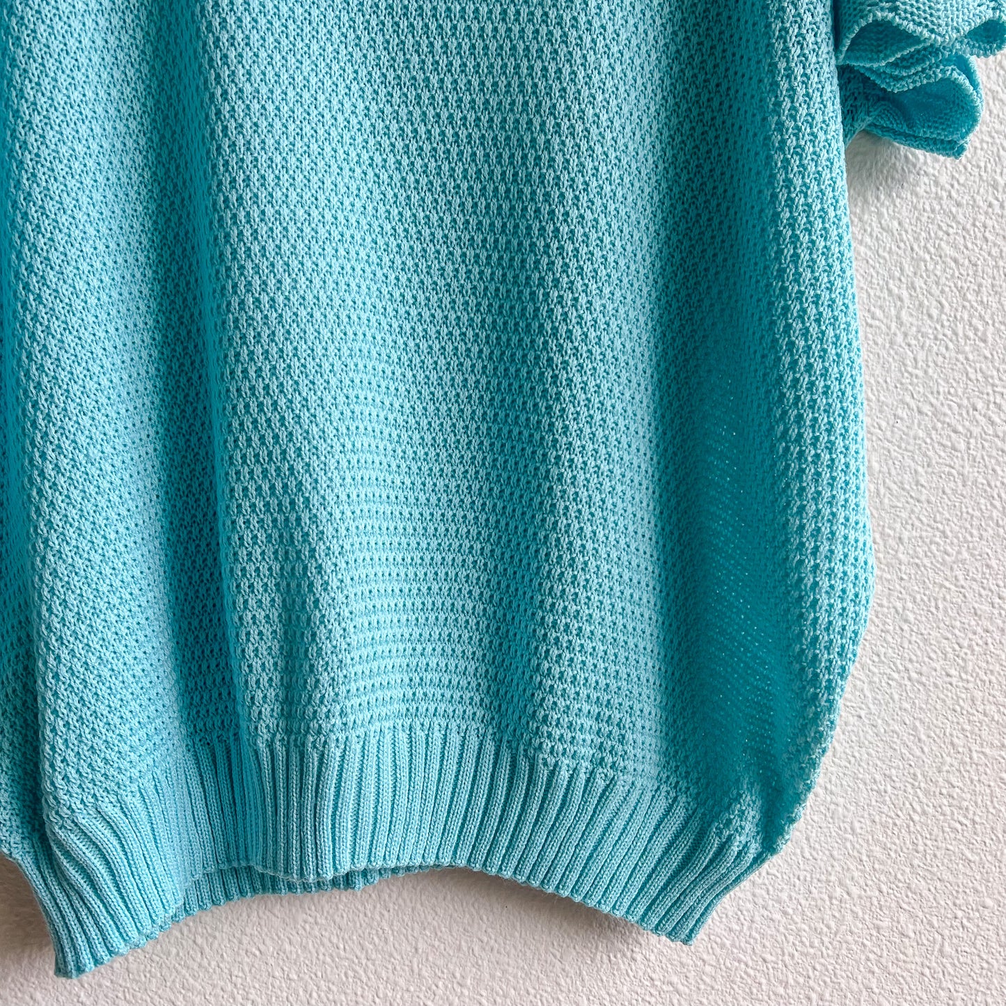 1980s Turquoise Sweater With Short Sleeves (L/XL)