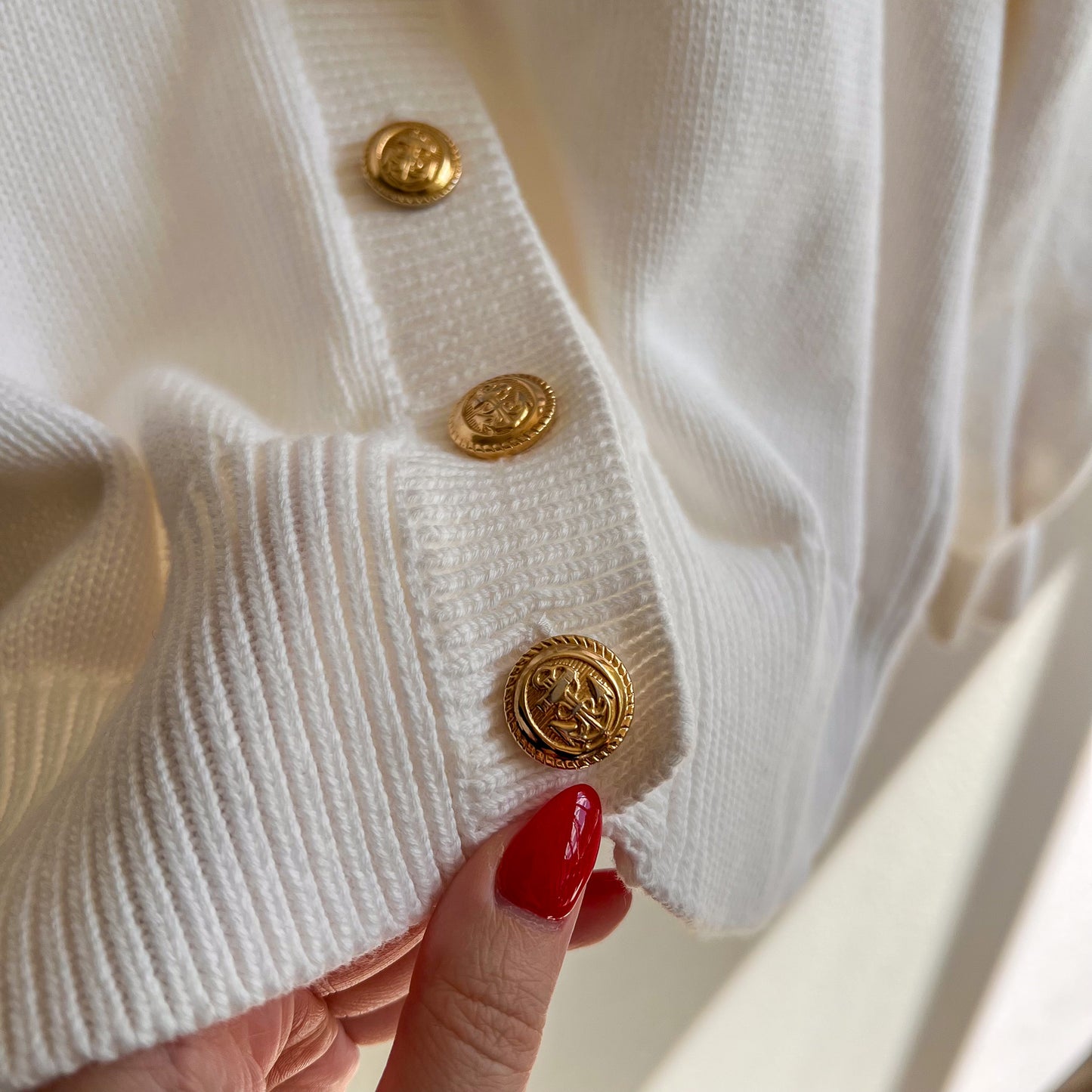 1980s White Knit Cardigan With Nautical Buttons (M/L)