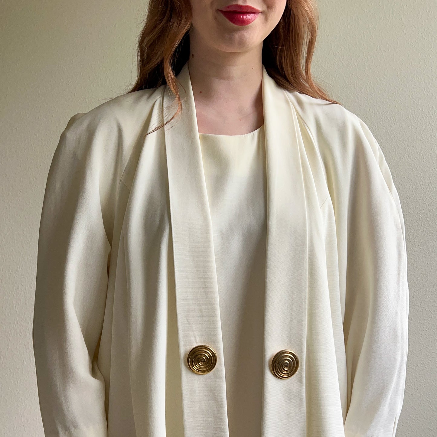 1980s White Dress and Jacket Set With Gold Buttons (L/XL)