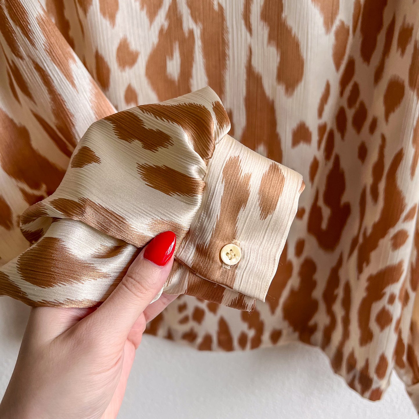 1990s Textured Blouse With Animal Print (L/XL)
