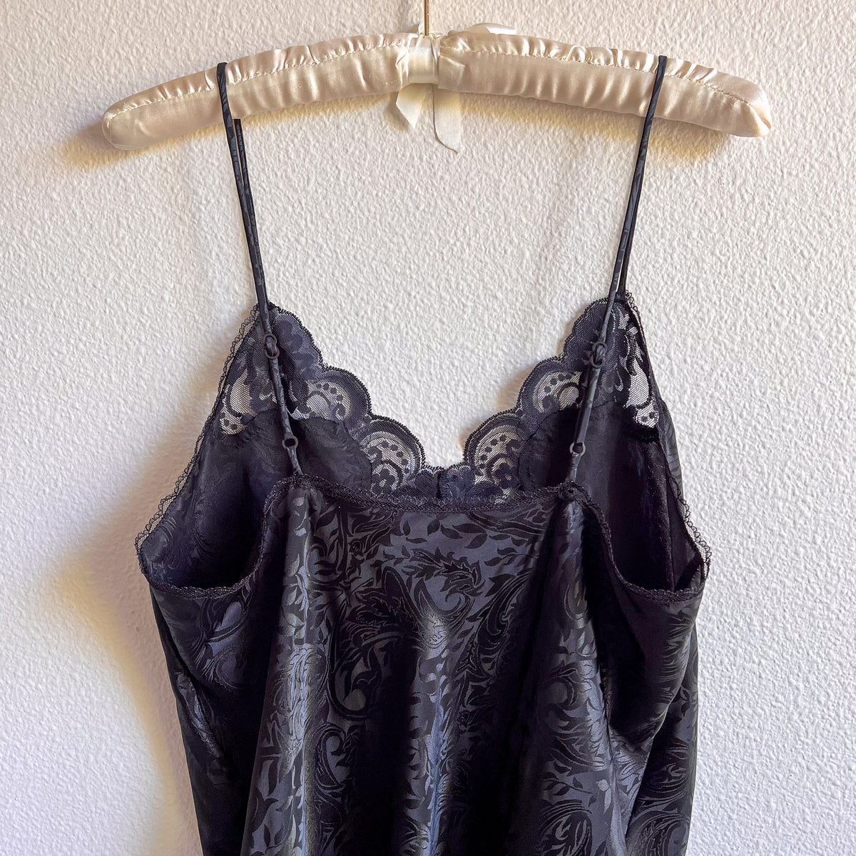 1990s Black Slip With Lace Details (L)