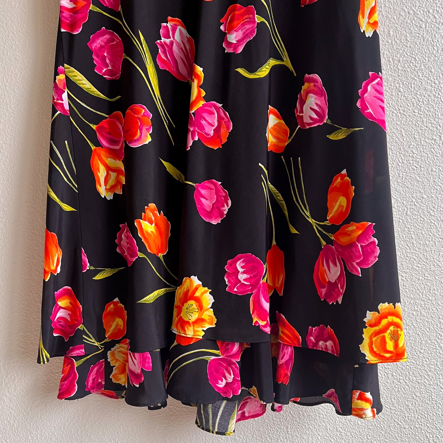 1990s Black Dress With Vibrant Tulip Print (L/XL)