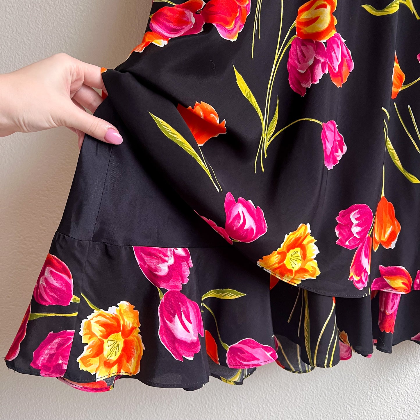 1990s Black Dress With Vibrant Tulip Print (L/XL)