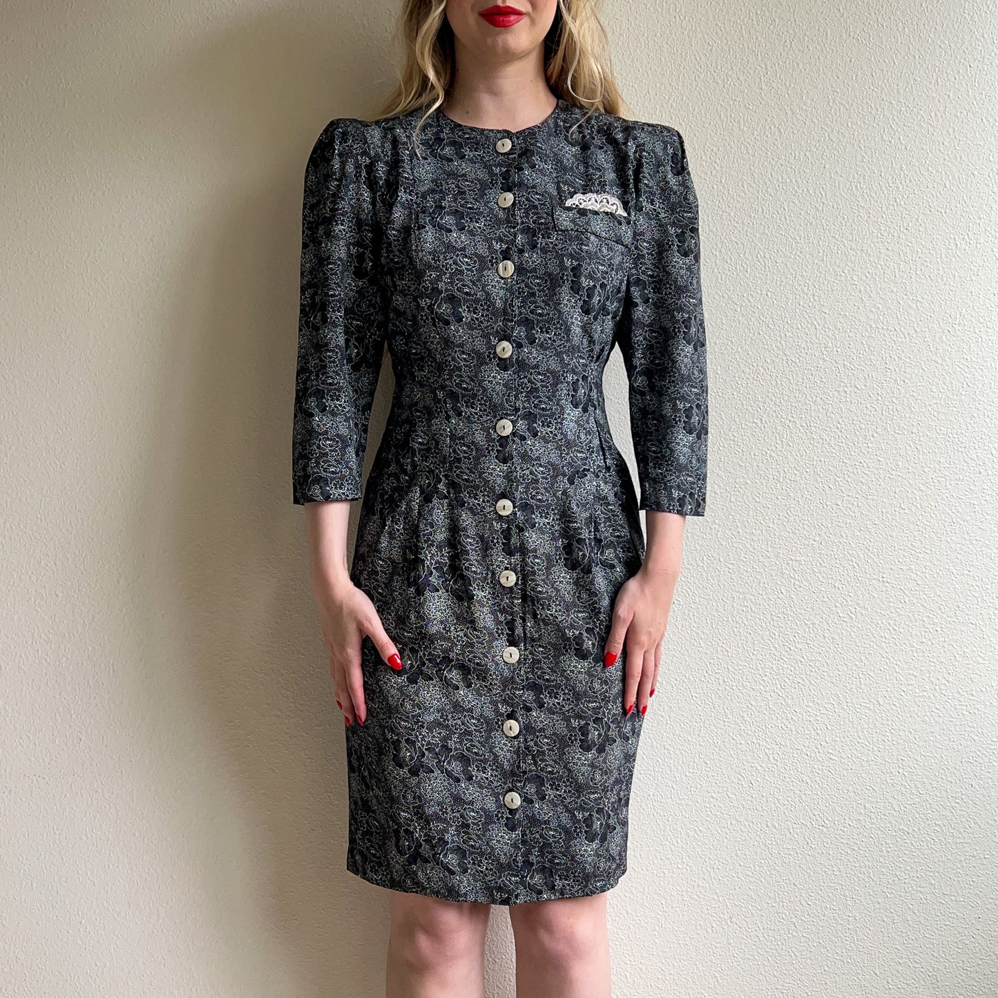 1990s Black and White Floral Buttoned Sheath Dress (M)