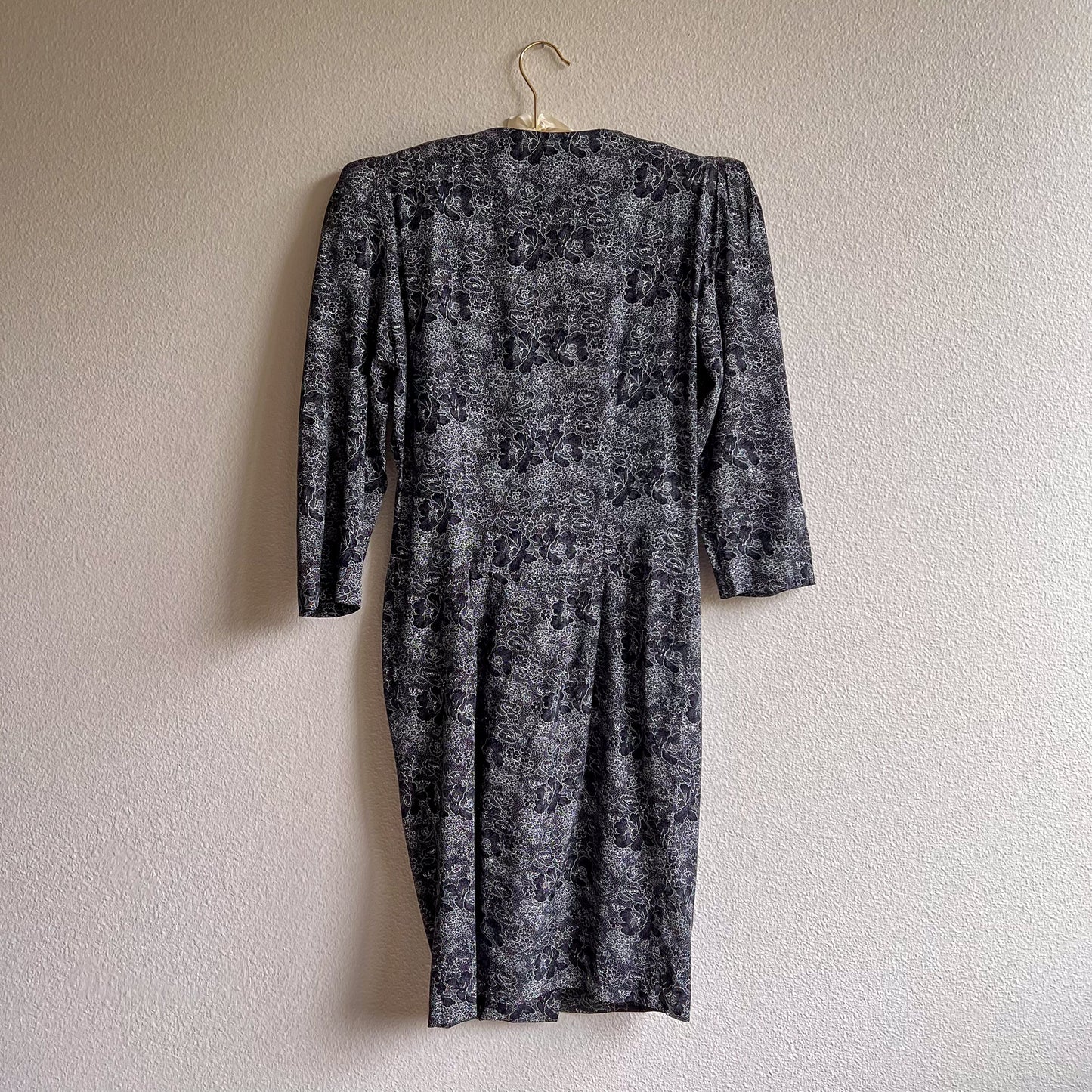 1990s Black and White Floral Buttoned Sheath Dress (M)