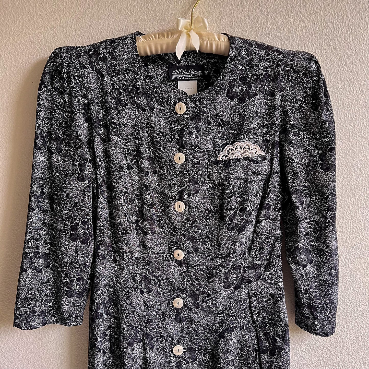 1990s Black and White Floral Buttoned Sheath Dress (M)