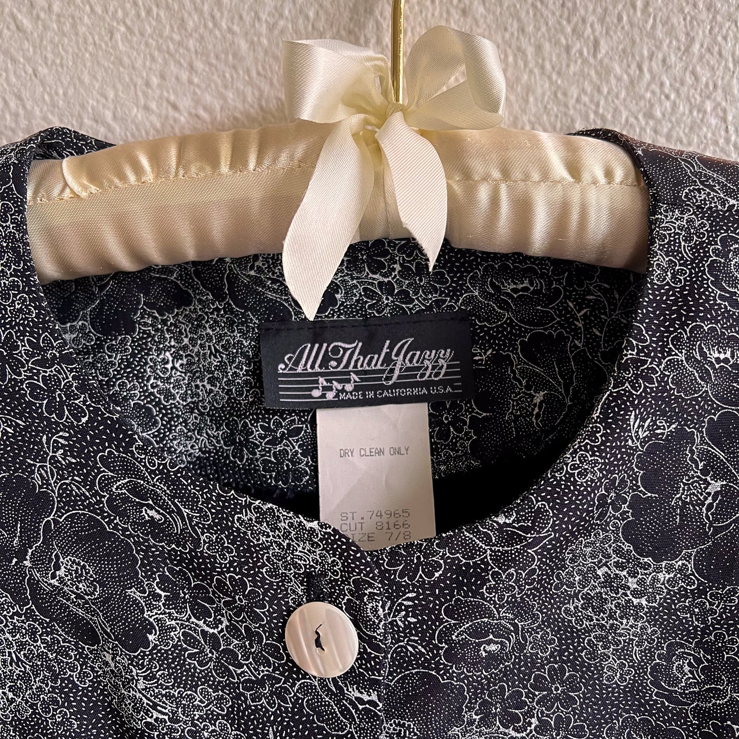 1990s Black and White Floral Buttoned Sheath Dress (M)