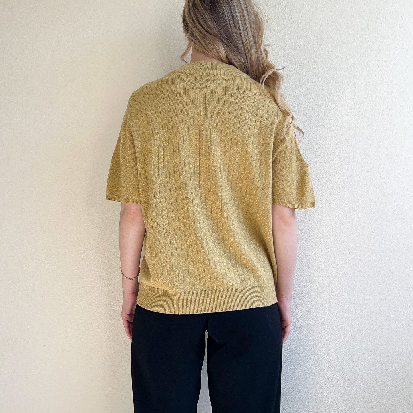 1990s Gold Rib Knit Short Sleeve Sweater (L/XL)
