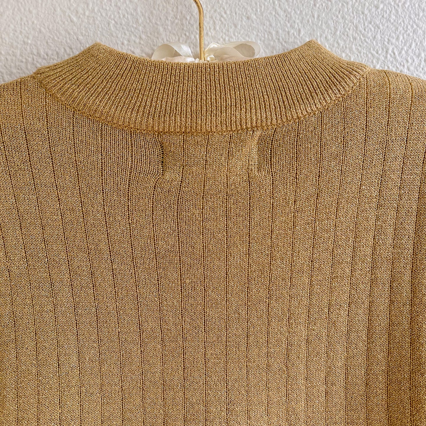 1990s Gold Rib Knit Short Sleeve Sweater (L/XL)