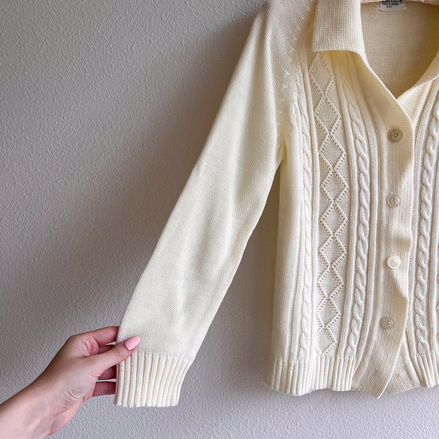 1990s Ivory Collared Button Down Cardigan (M/L)