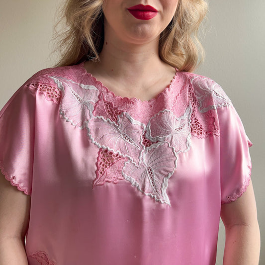 1990s Pink Silky Blouse With Embroidery (M/L)