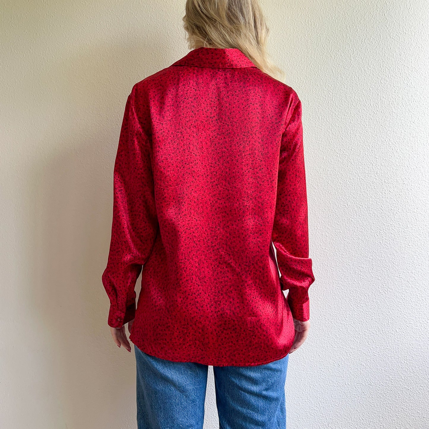 1990s Red Satin Blouse With Tiny Rosebud Print (L/XL)