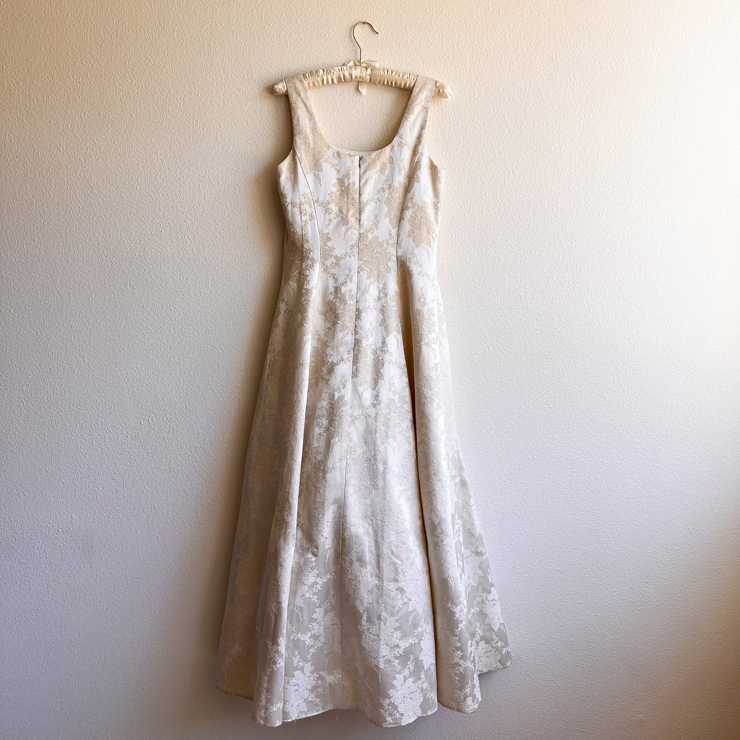 Darling 1990s White Gown With Tulle Skirt (S/M)