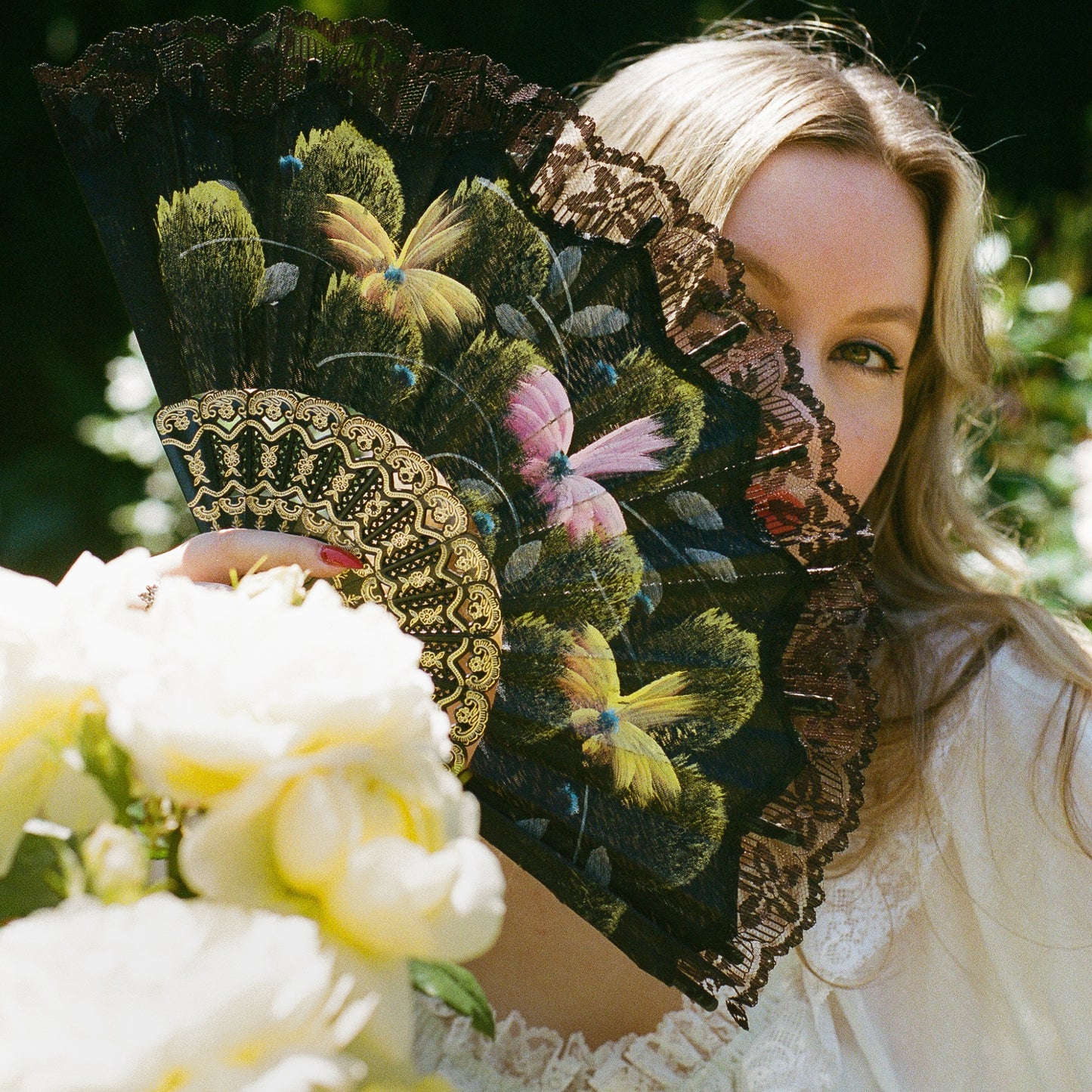 1960s Hand Painted Black Lace Fan