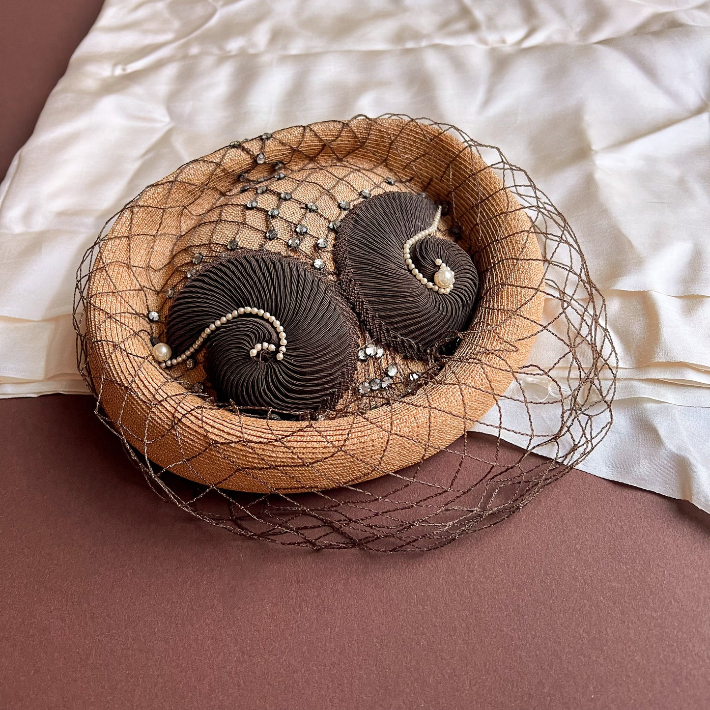 1940s Straw Hat With Rhinestones and Brown Netting