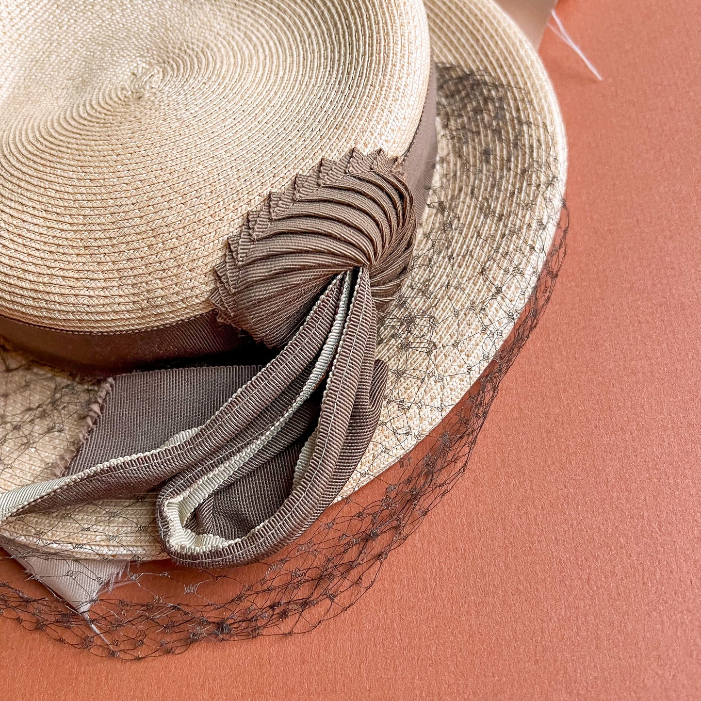 1940s Straw Hat With Brown Netting
