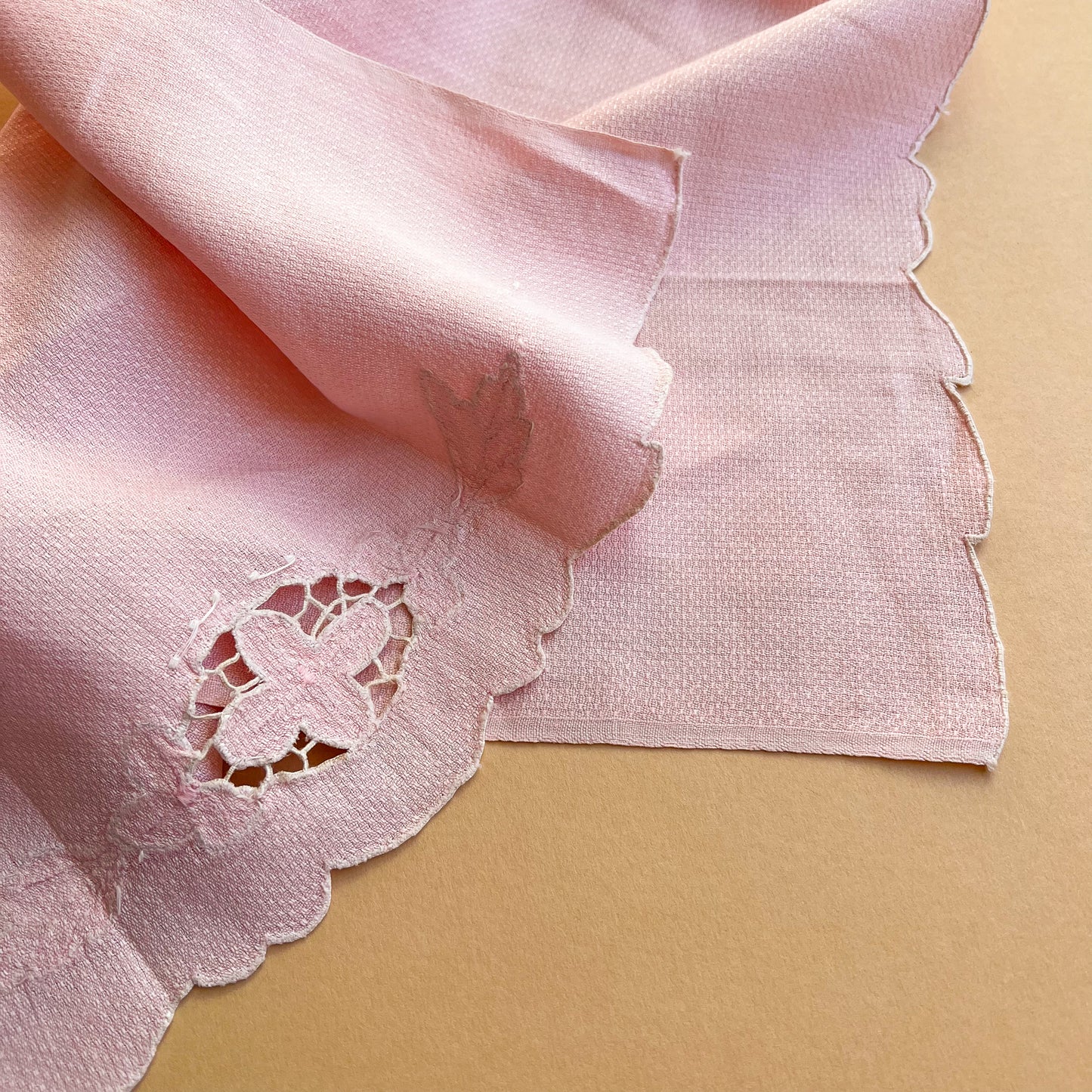 1940s Pale Pink Tea Towel With White Flower