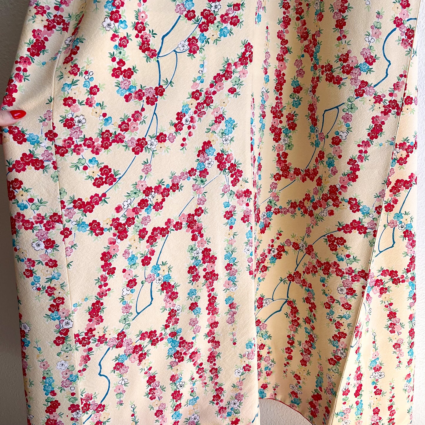 1960s Pale Yellow Silk Kimono With Coloful Floral Print (OSFM)