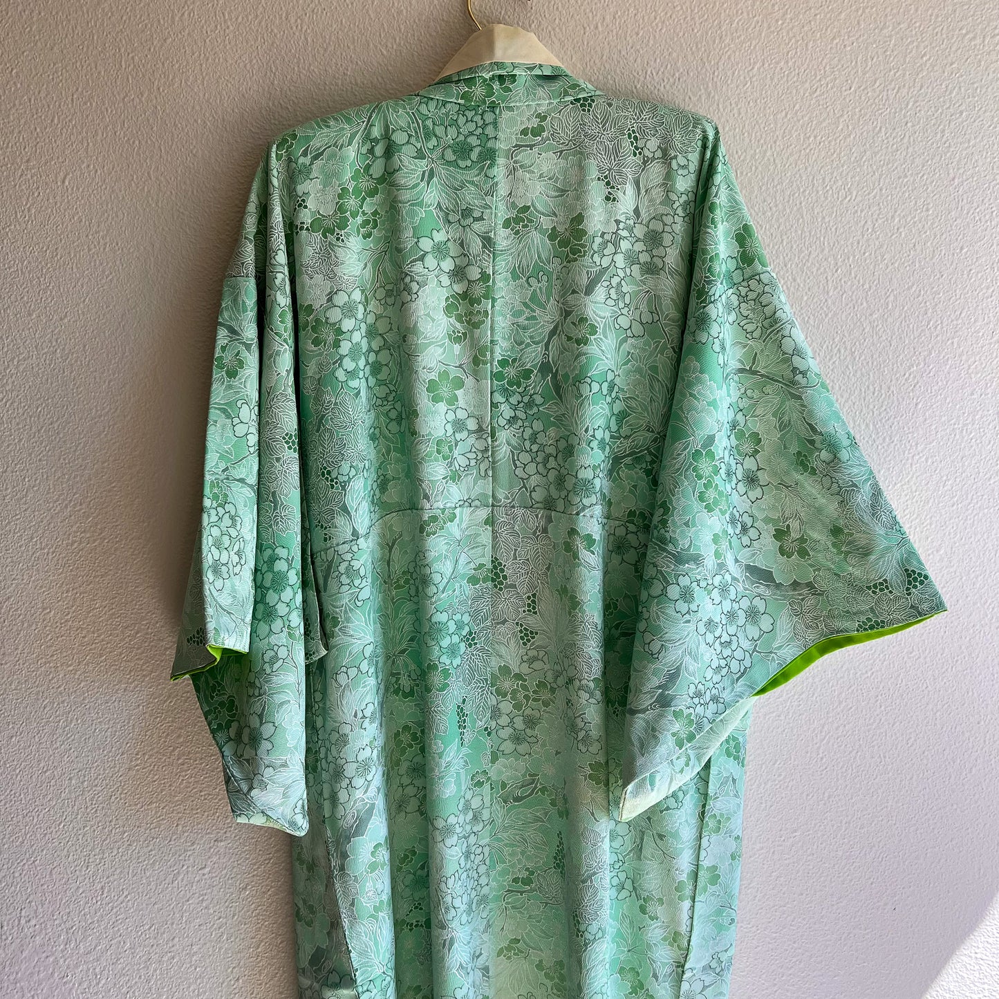 1960s Mint Green Cherry Blossom Print Silk Kimono (OSFM)