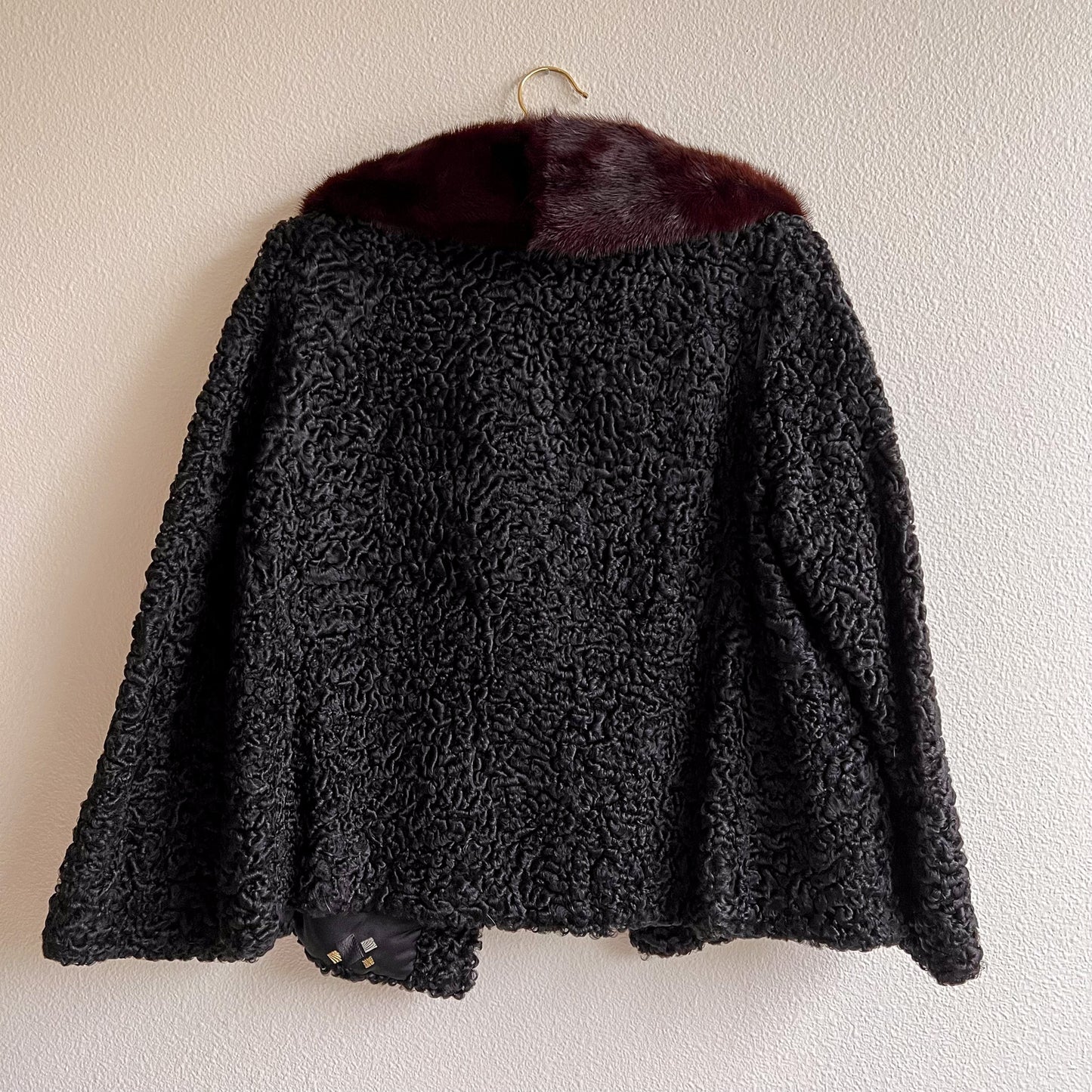 Darling 1950s Black Fur Jacket With Silk Lining (S/M)