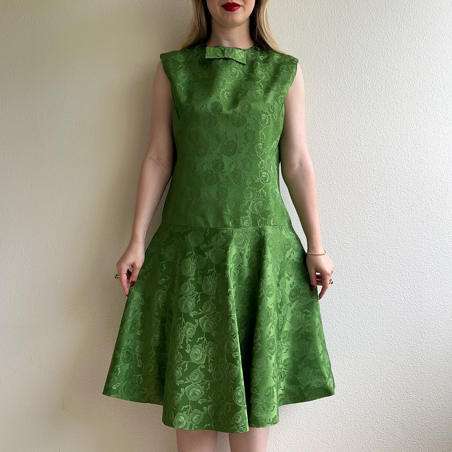 Charming 1960s Green Silk Jacquard Party Dress (L)