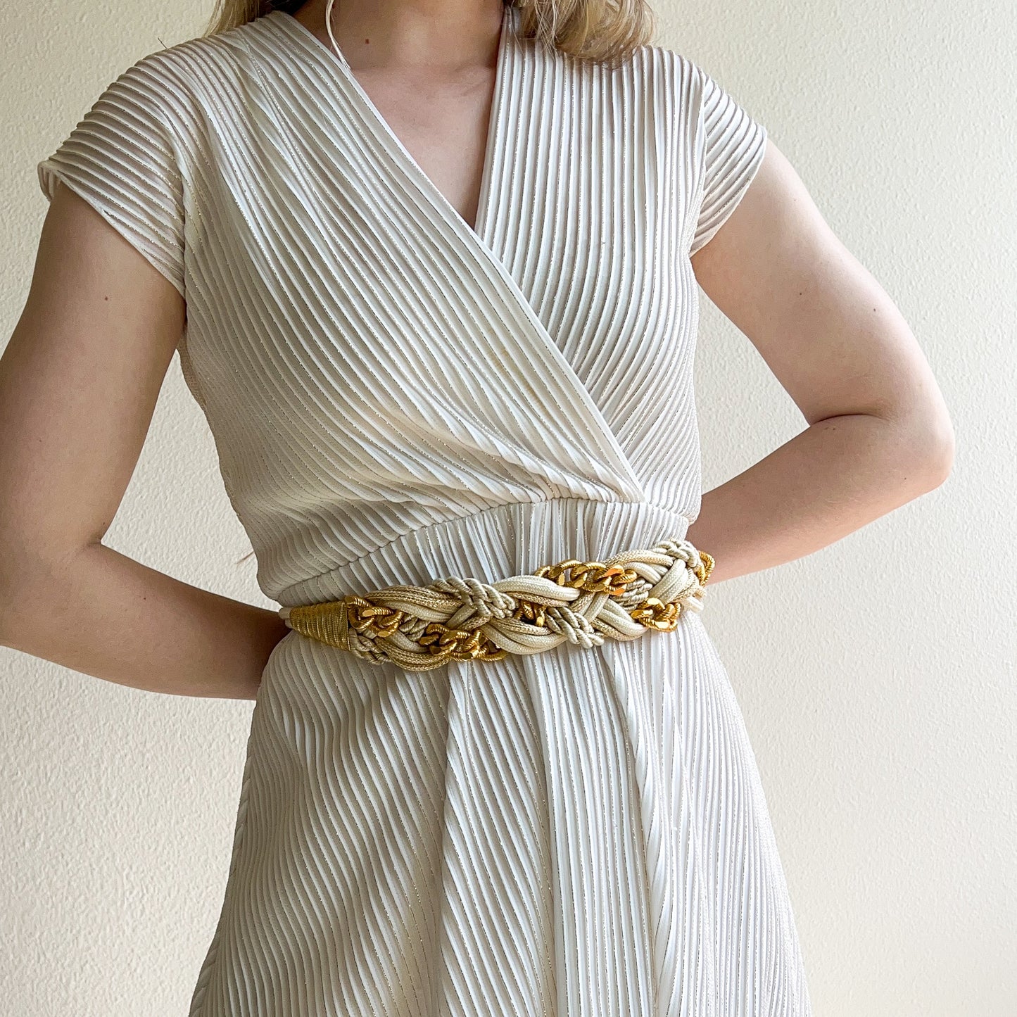 1980s Cream and Gold Knotted Belt (L/XL)