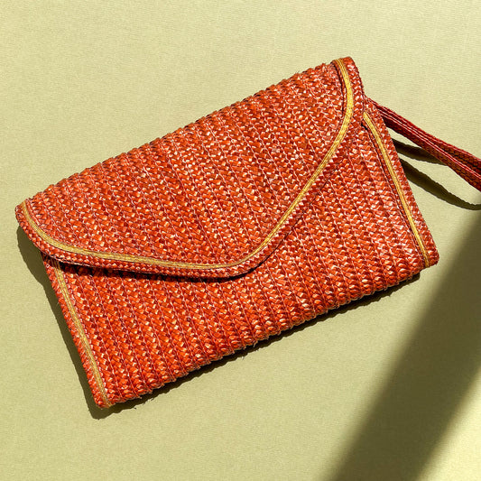 1970s Brown Raffia Clutch With Gold Trim