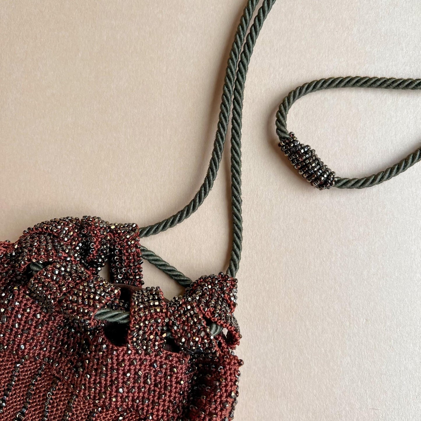 1920s Burgundy Knitted Handbag With Brown Beads