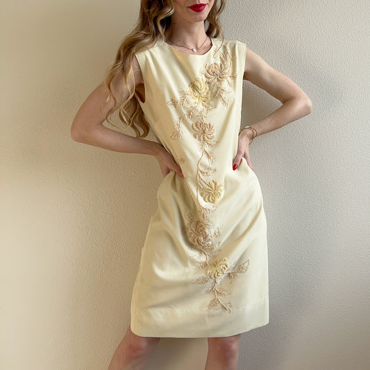 1960s Ivory Shift Dress With Beaded Flowers (S/M)