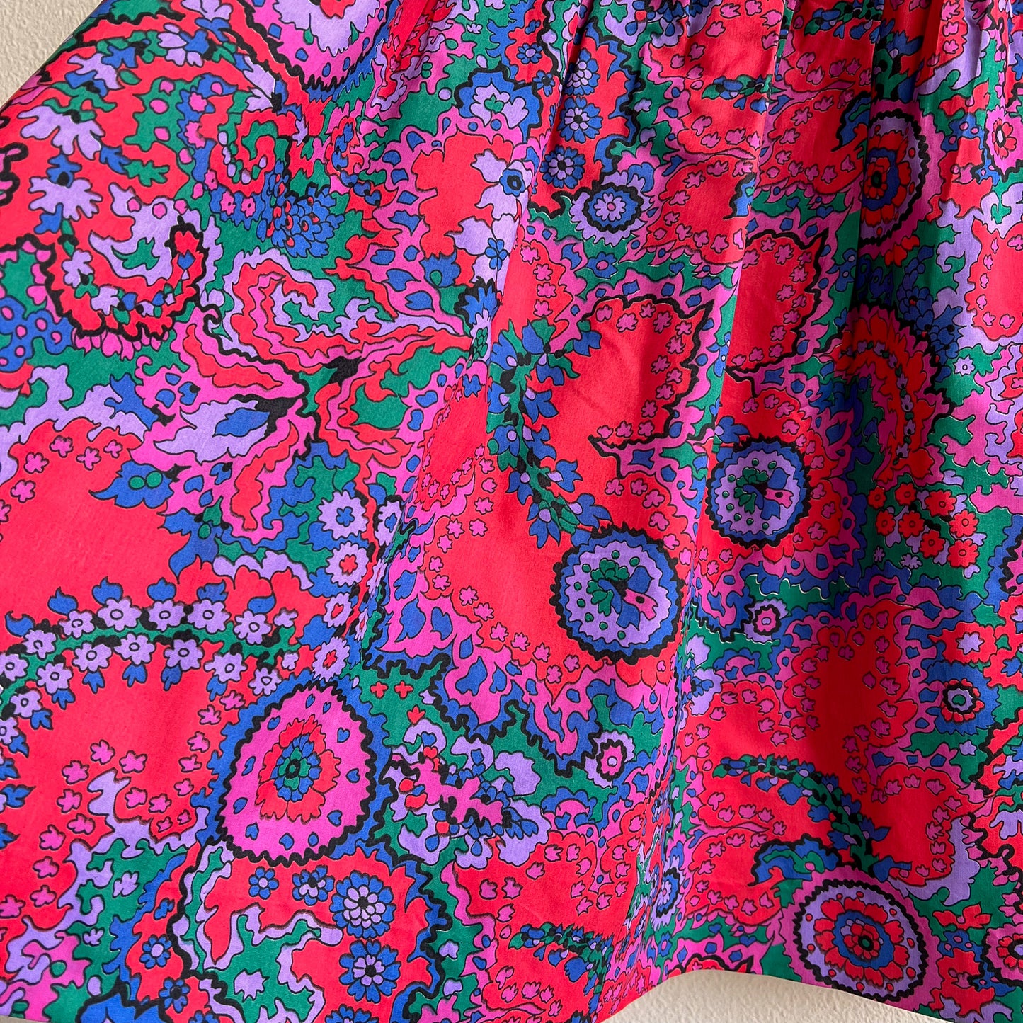 Fabulous 1960s Red and Purple Abstract Print Dress (S/M)